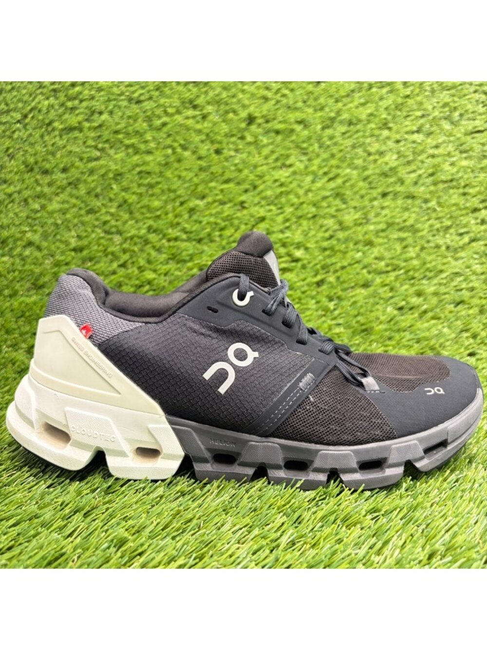 On Cloudflyer 4 Womens Size 7.5 Black White Athletic Running Shoes Sneakers